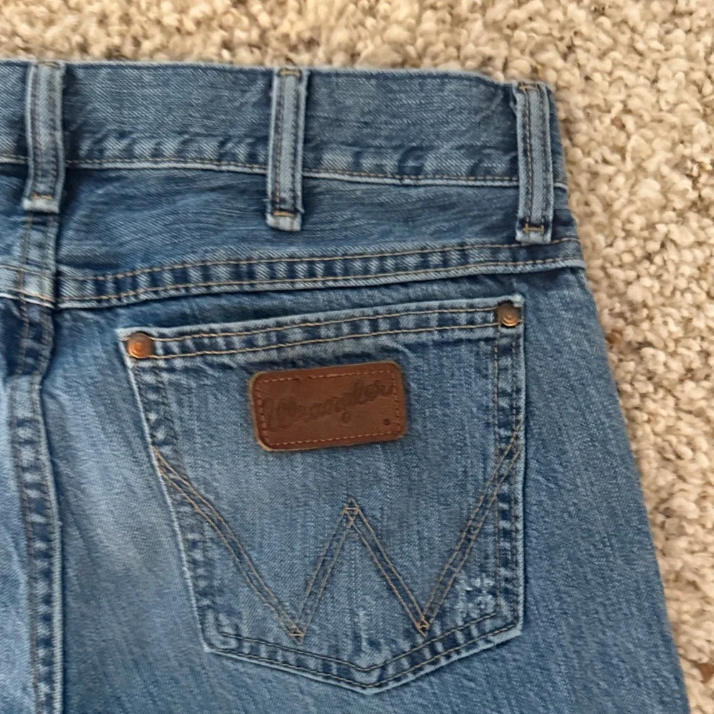 Wrangler retro Men's Slim boot Denim Jeans - Picture 4 of 4